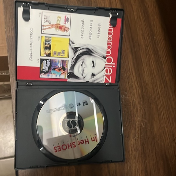 In her shoes dvd used like new widescreen pg-13 Cameron Diaz Toni Collette - Picture 3 of 4